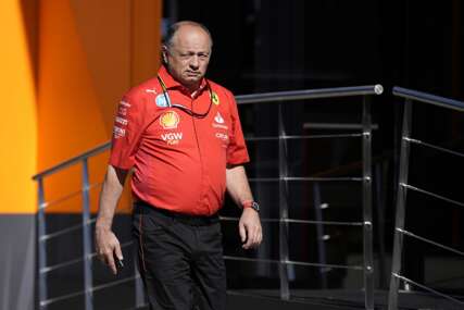 Uprskos slabim rezultatima: Ferrari produžio saradnju sa šefom F1 tima