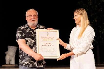 Nagrada "Grad teatar" Harisu Pašoviću za decenije stvaralaštva