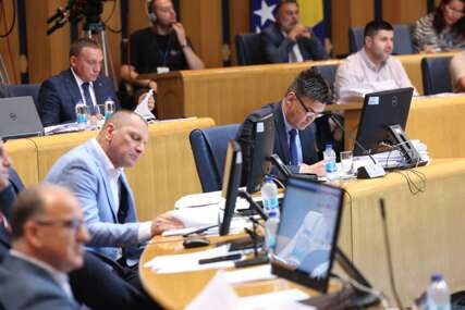 Dom naroda PSBiH nije usvojio prijedlog izmjena Zakona o finansiranju političkih stranaka