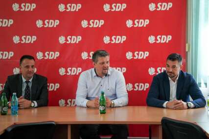 Lakić predstavio projekte BH-Gasa na sastanku s ministrima i zastupnicima u Bihaću
