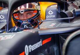 Marko: Verstappen će voziti za RB Racing i 2026.