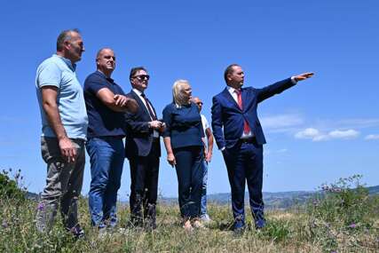 Hrnjić i Bradara u Općini Dobretići: Prošle godine više od 170 hiljada KM za podršku poljoprivrednicima