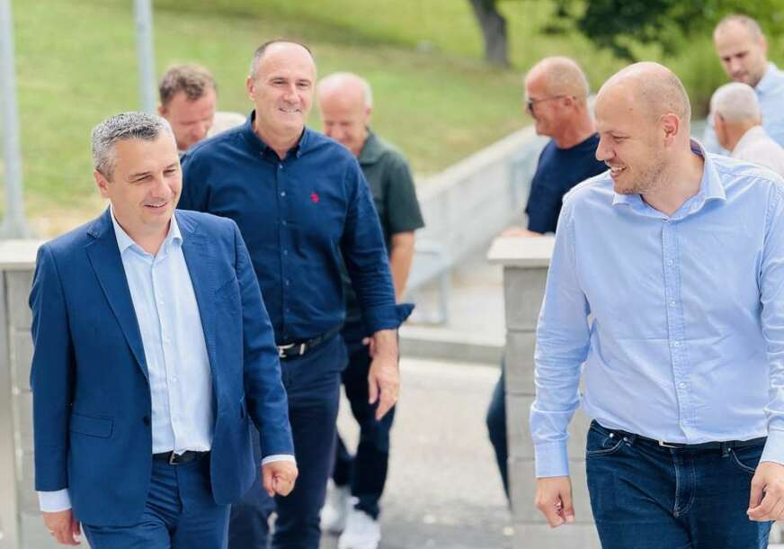 FOTO: FEDERALNO MINISTARSTVO RASELJENIH OSOBA I IZBJEGLICA