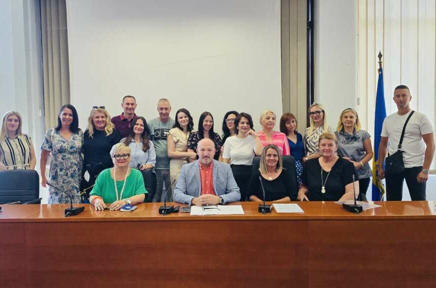 FOTO: SAMOSTALNI SINDIKAT DRŽAVNIH SLUŽBENIKA I NAMJEŠTENIKA