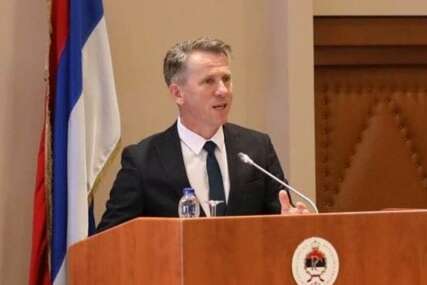 Dubravac: "Za sat i po vremena Dodik je ponizio i uništio kompletnu političku historiju borbe u RS za funkcionalnu BiH"