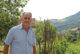 Zehrid Pašalić, vogošćanski poljoprivrednik DOŠLO MI DA PO PUTU PRAVIM BARIKADE zbog komšijine stoke koja mi uništava usjeve