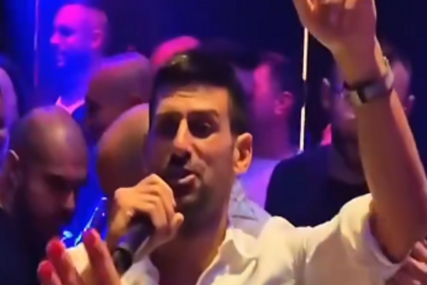 (VIDEO) "A u međuvremenu" Đoković izašao u klub, uhvatio se mikrofona