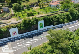 HDZ-ov direktor Cesta FBiH naredio uklanjanje velikog grafita kod Čapljine