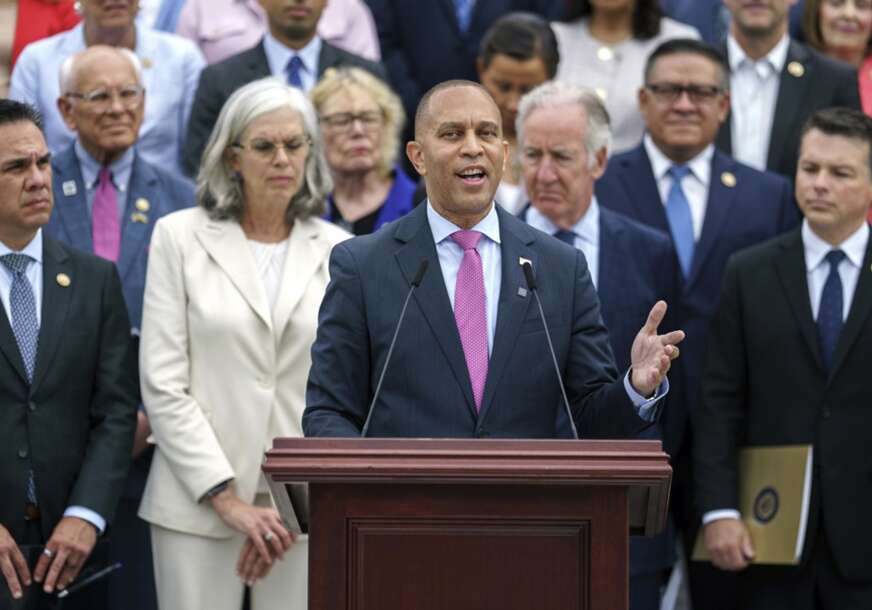 FOTO: EPA/WILL OLIVER