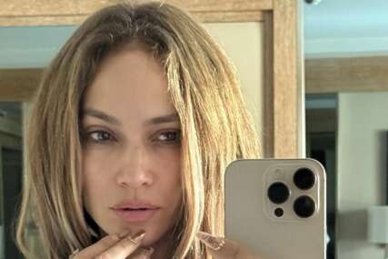 Jennifer Lopez za 56. rođendan pozirala bez trunke šminke