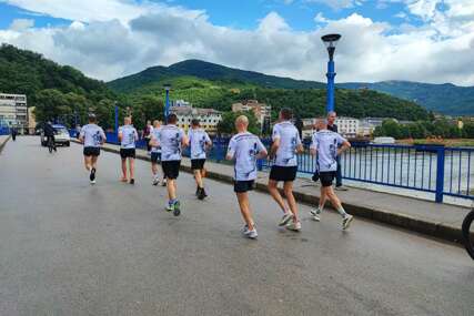 Maratonci krenuli jutros iz Goražda prema Žepi i Potočarima sa simboličnom porukom mira