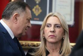 Politički manevar u RS-u: Dodik poziva opoziciju u pomoć, bez njih veto Željke Cvijanović pada?
