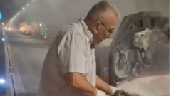 Čovjek spasio majku i djecu iz zapaljenog automobila u tunelu