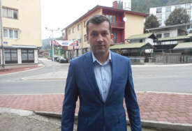 GUBITNIK DANA Miloš Vučić