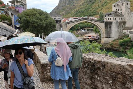 U oktobru broj turista u BiH veći za 2 posto u odnosu na oktobar lani, a broj noćenja za 5,8 posto