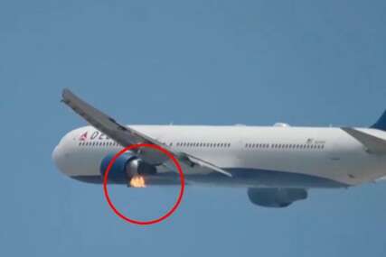 Motor Boeinga se zapalio nakon polijetanja iz LA-a: U avionu bilo 235 osoba (VIDEO)