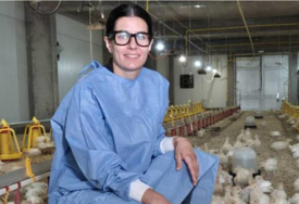 Veterinarka Naida Redžepović vodi farmu ćurki u Orašju