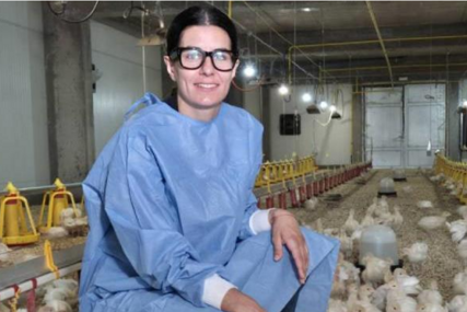 Veterinarka Naida Redžepović vodi farmu ćurki u Orašju