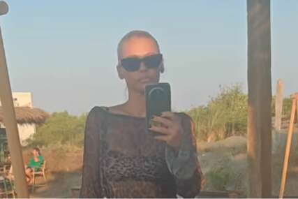 (FOTO) PROVIDNO, A TIGRASTO Nataša Bekvalac pokazala figuru pješčanog sata na plaži