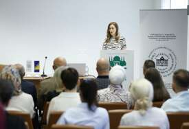 Učesnici naučnog skupa: Srebrenica je dio kulturnog, akademskog i kolektivnog identiteta bh. društva