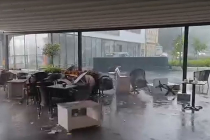 Nevrijeme u Bihaću, vjetar nosio sve pred sobom (VIDEO)