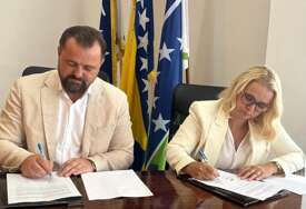 Ogrešević i Pirić potpisali sporazum, NES i PDA će zajedno djelovati na svim nivoima vlasti