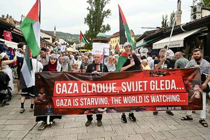 U Sarajevu održani još jedni antiratni protesti: "Djeca u Gazi samo imaju glad"