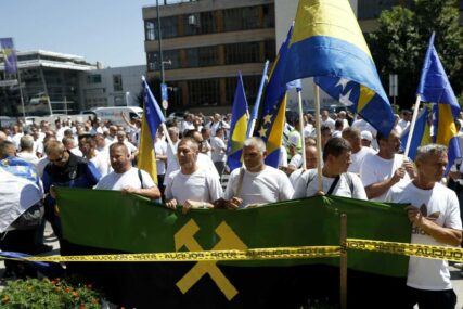 Rudarima počela isplata plate za maj, još traje obustava rada