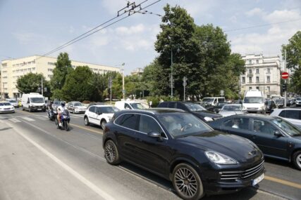 Iz BIHAMK-a javili gdje se očekuju gužve tokom dana, aktivno nekoliko klizišta