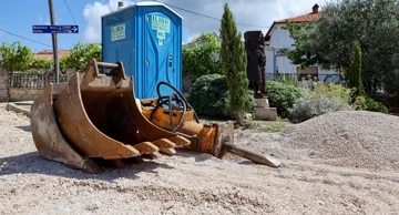 Užasni prizori: Bageri i smrad s deponija tjeraju turiste iz elitnog naselja