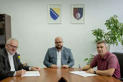 Dogovoren besplatan prevoz za učenike i studente u KS