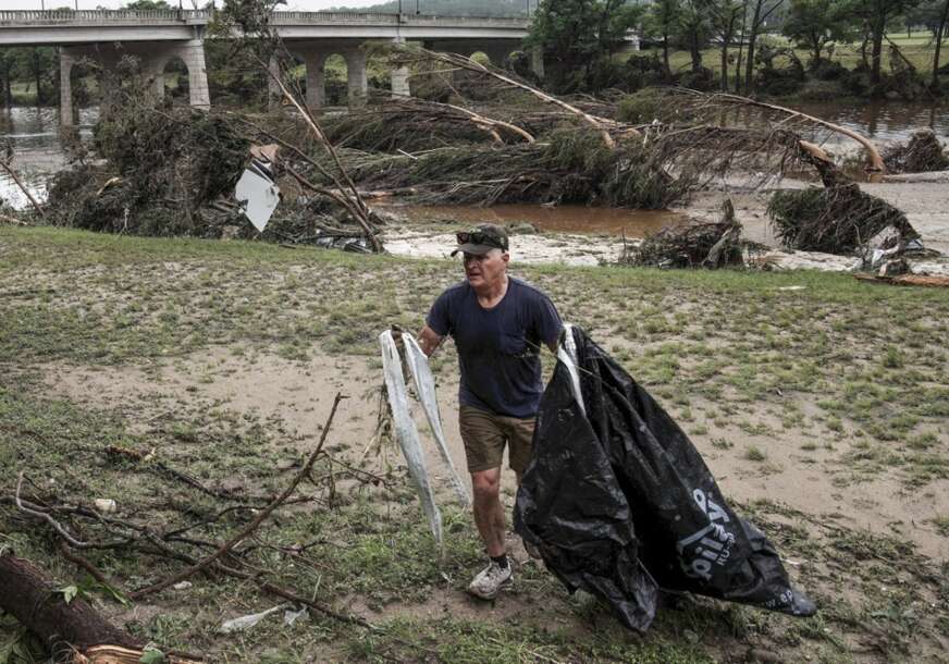FOTO: EPA/DUSTIN SAFRANEK