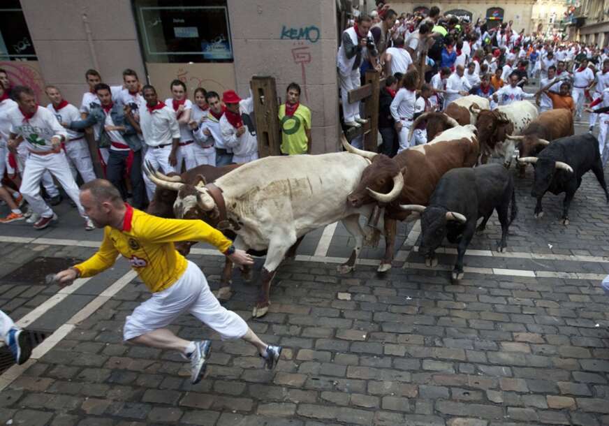 FOTO: EPA/JIM HOLLANDER/ARHIVA
