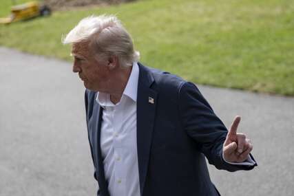 Trump otputovao u Teksas, smrtonosne poplave nazvao "strašnom stvari"