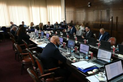 Federacija BiH uspješno plasirala svoje prve euroobveznice, snažan interes investitora i pozitivan start na Londonskoj burzi