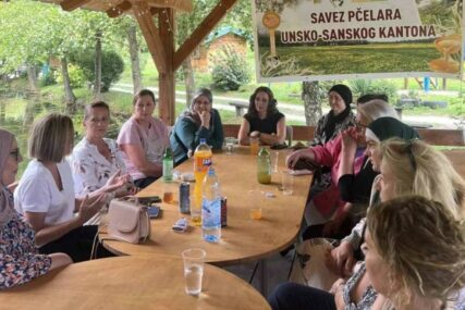 Formirana ženska sekcija pri Savezu pčelara USK: Ravnopravnije učešće žena u razvoju pčelarstva
