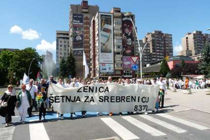 Zeničani danas šetali za Srebrenicu