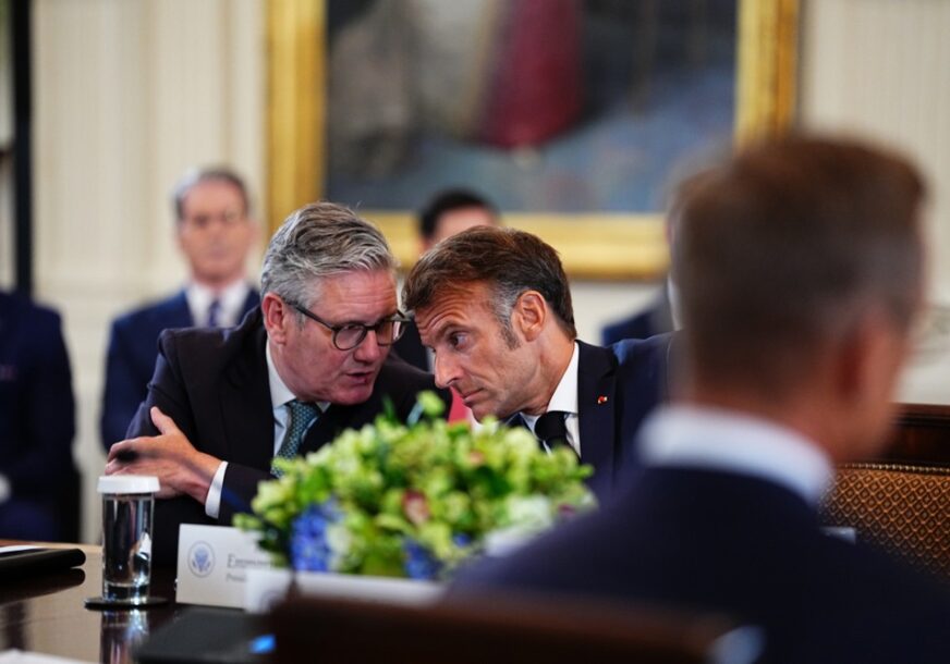 FOTO: EPA/ AARON SCHWARTZ / POOL