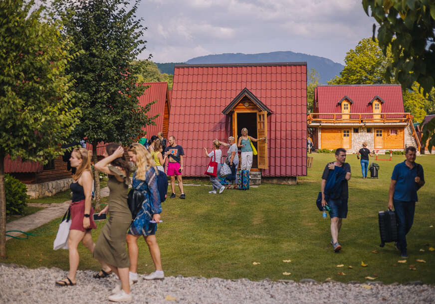 FOTO: USTUPLJENA FOTOGRAFIJA