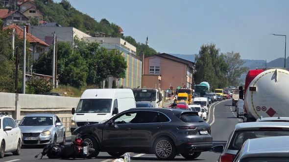 FOTO: CRNA HRONIKA