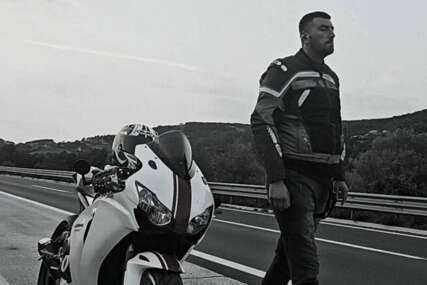 Sutra dženaza nastradalom motociklisti iz Sarajeva: “Prijatelji se opraštaju od Admira Cucka”