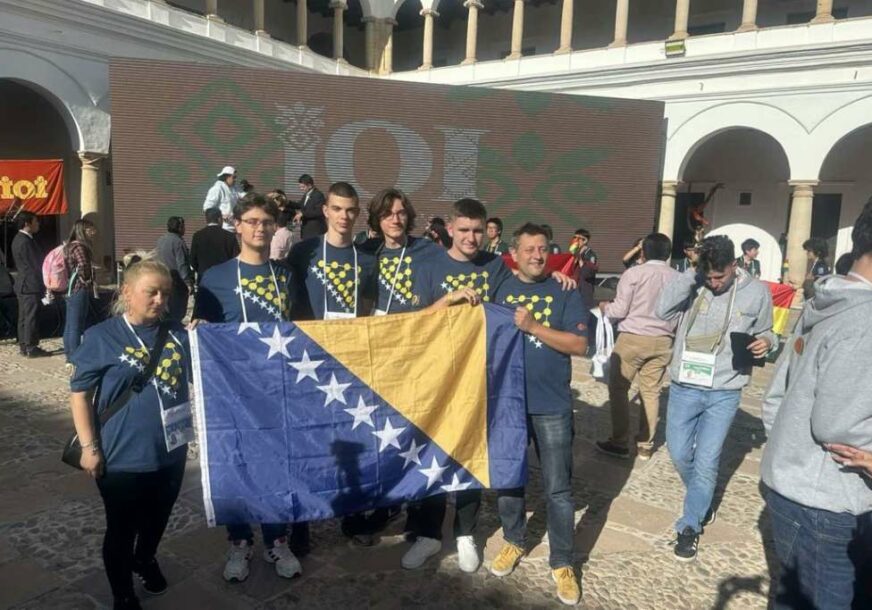 FOTO:  UG INFORMATIČKE OLIMPIJADE U BIH