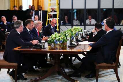 Trump, Zelenski, EU i NATO o sigurnosnim garancijama i prekidu vatre
