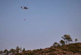 Češki helikopter Black Hawk stiže u Crnu Goru u pomoć gašenju požara