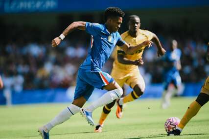Chelsea kiksao na Stamford Bridgeu, Wood nosio Forest do trijumfa