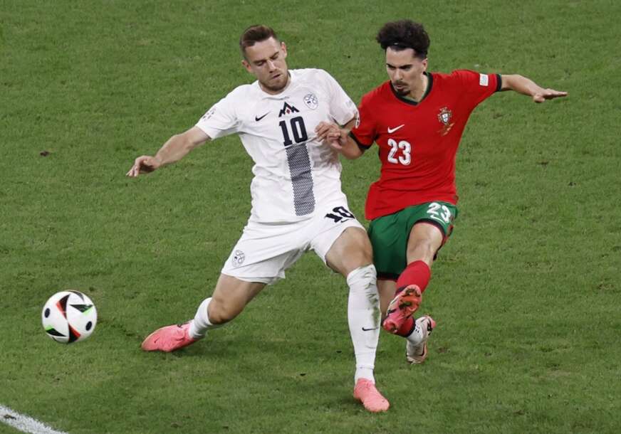 FOTO: EPA/ROBERT GHEMENT