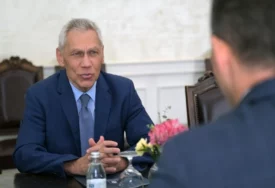 Ruski ambasador: Nadamo se da je Vučić riješio problem s municijom za Ukrajinu