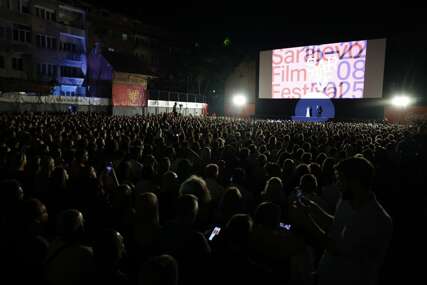 Gravni grad BiH u znaku filmske umjetnosti: Premijerom filma "Paviljon" otvoren 31. Sarajevo film festival