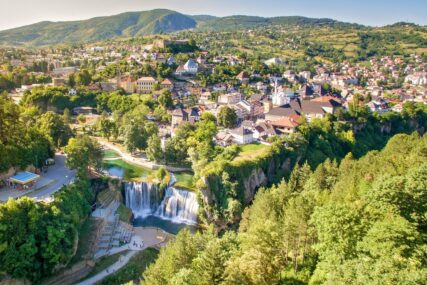 Jajce traži status grada