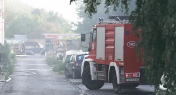Dramatična noć u Osijeku: Ugašen veliki požar, vatrogasci dežurali do jutra